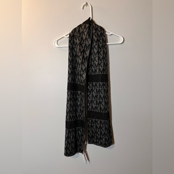 Michael Kors Other - NWT Michael Kors Scarf